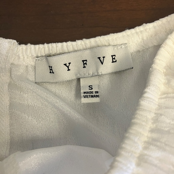 HYFVE White Crop Top Tie Sleeve and Front Blouse as S - Picture 3 of 5